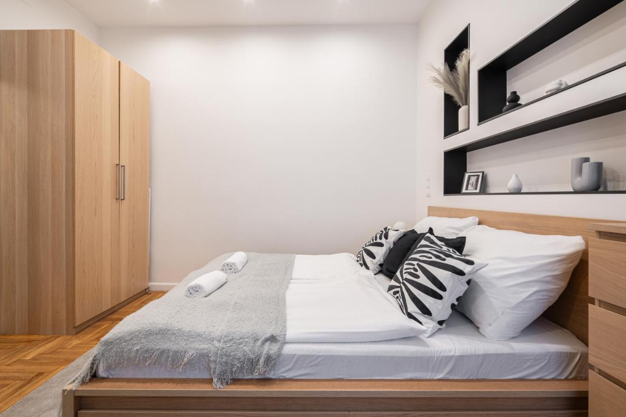 S6- Boutique Suites, Best Location By Bqa Budapest Luaran gambar
