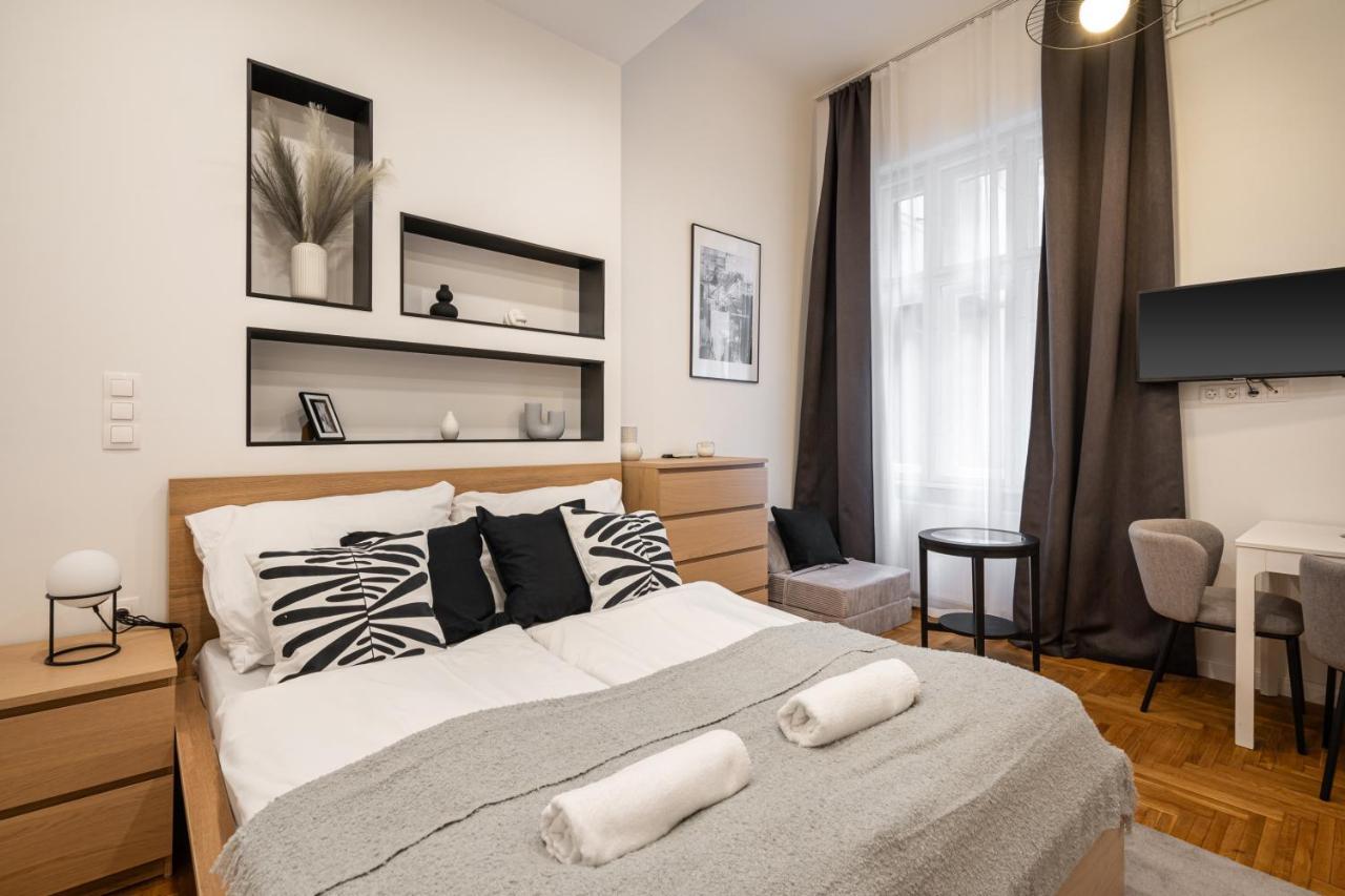 S6- Boutique Suites, Best Location By Bqa Budapest Luaran gambar
